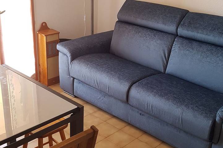 Entire apartment, Comfortable and air conditioned T2 apartment in Golfe-Juan on the Côte D'Azur in Vallauris, Mediterranean Coast (France)