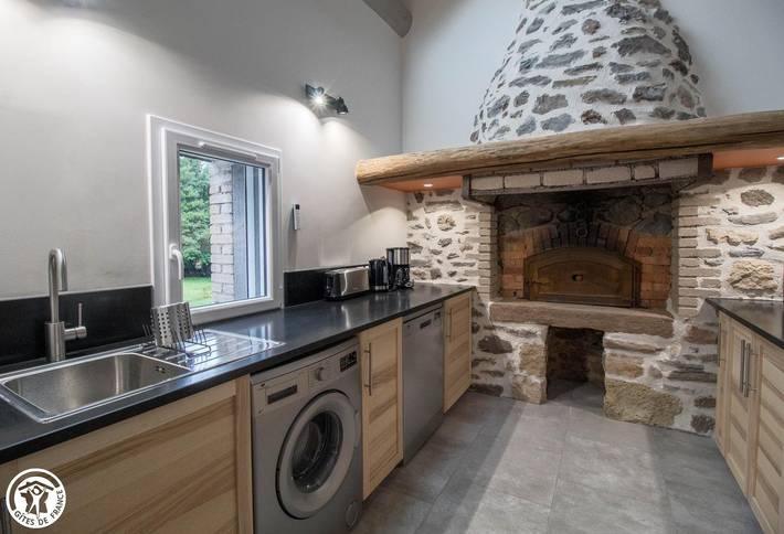 Gîte pour 2 personnes, avec jardin dans le Puy-de-Dôme - 4