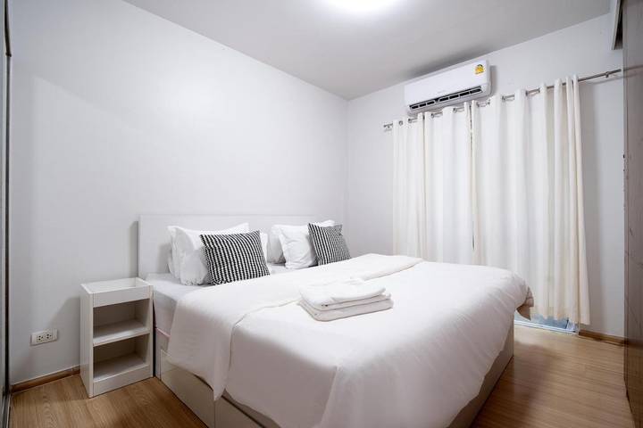 Apartamento para 2 personas, con piscina y terraza en Bangkok