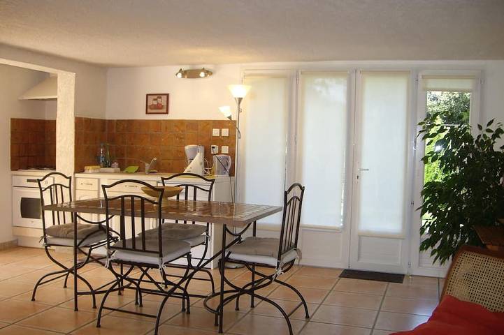 Ferienhaus für 5 Personen, mit Terrasse und Garten - 1