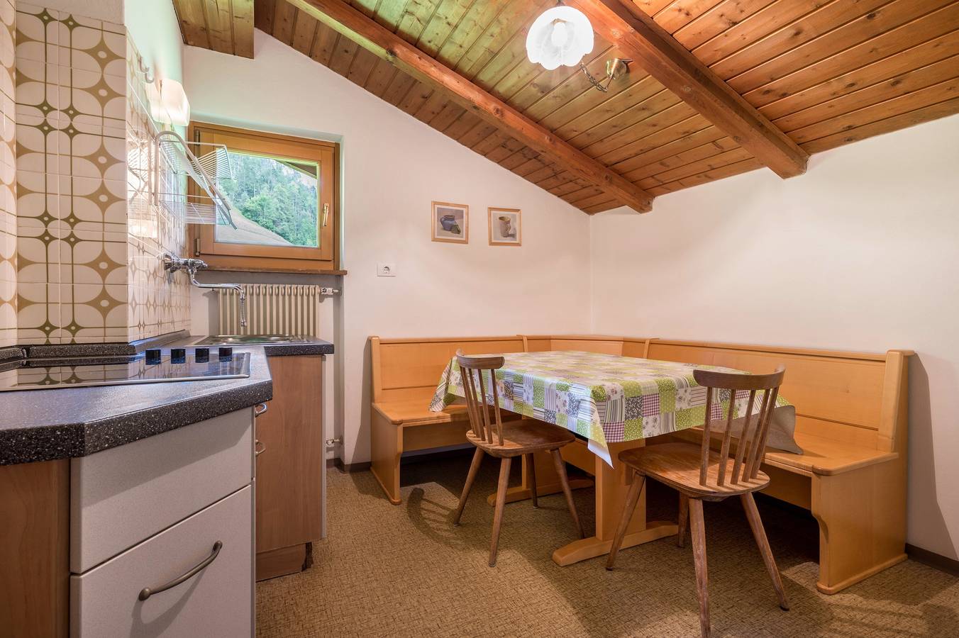 Ganze Wohnung, Ferienwohnung "Ciasa La Palsa 4" mit Bergblick, Balkon & Wlan in San Vigilio di Marebbe, Enneberg