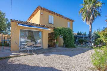 Gîte pour 4 Personnes dans Vidauban, Région de Draguignan, Photo 3