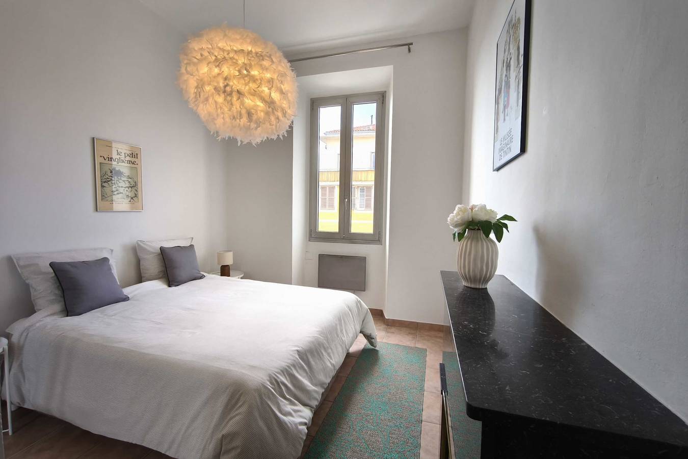 Entire apartment, Bright T3 in the heart of Ajaccio with port view in Ajaccio, Ajaccio region