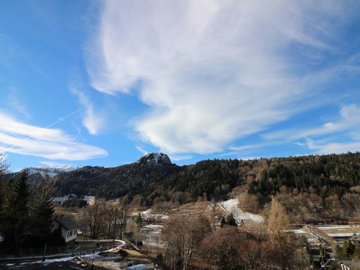 Ganzes Studio, Mont-Dore Studio mit Terrasse, Parkplatz und WLAN in Mont-Dore, Regionaler Naturpark Volcans d'Auvergne