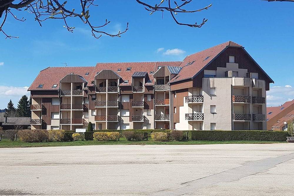 Appartement entier, Metabief - Quartier Beausoleil - Bâtiment Front des Pistes  Appartement 4 Personnes in Mouthe-Lac et Mont d’Or, Jura Francais