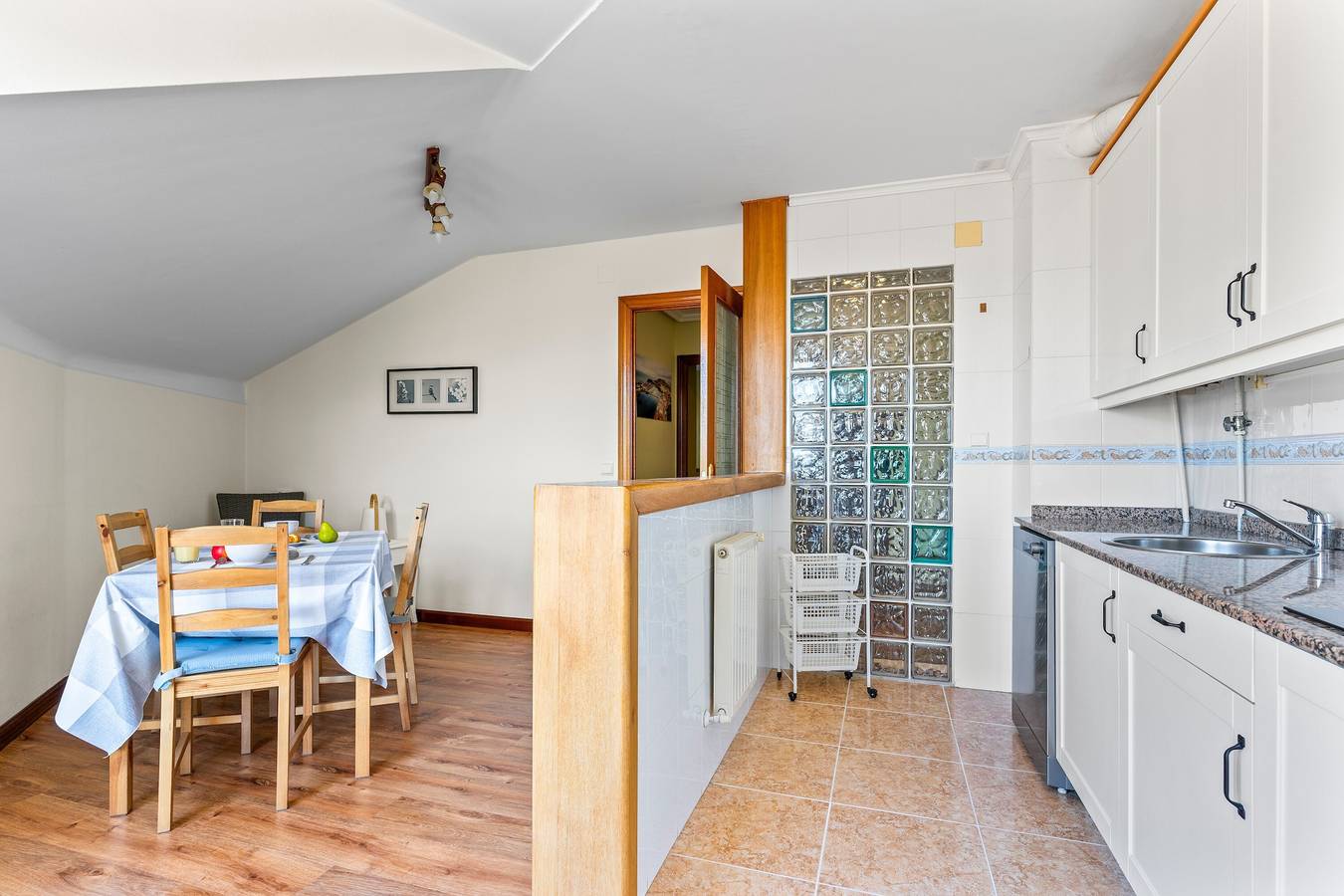 Ganze Wohnung, Apartment Playa de la Atalaya in Ribadesella, Costa Verde (Spanien)