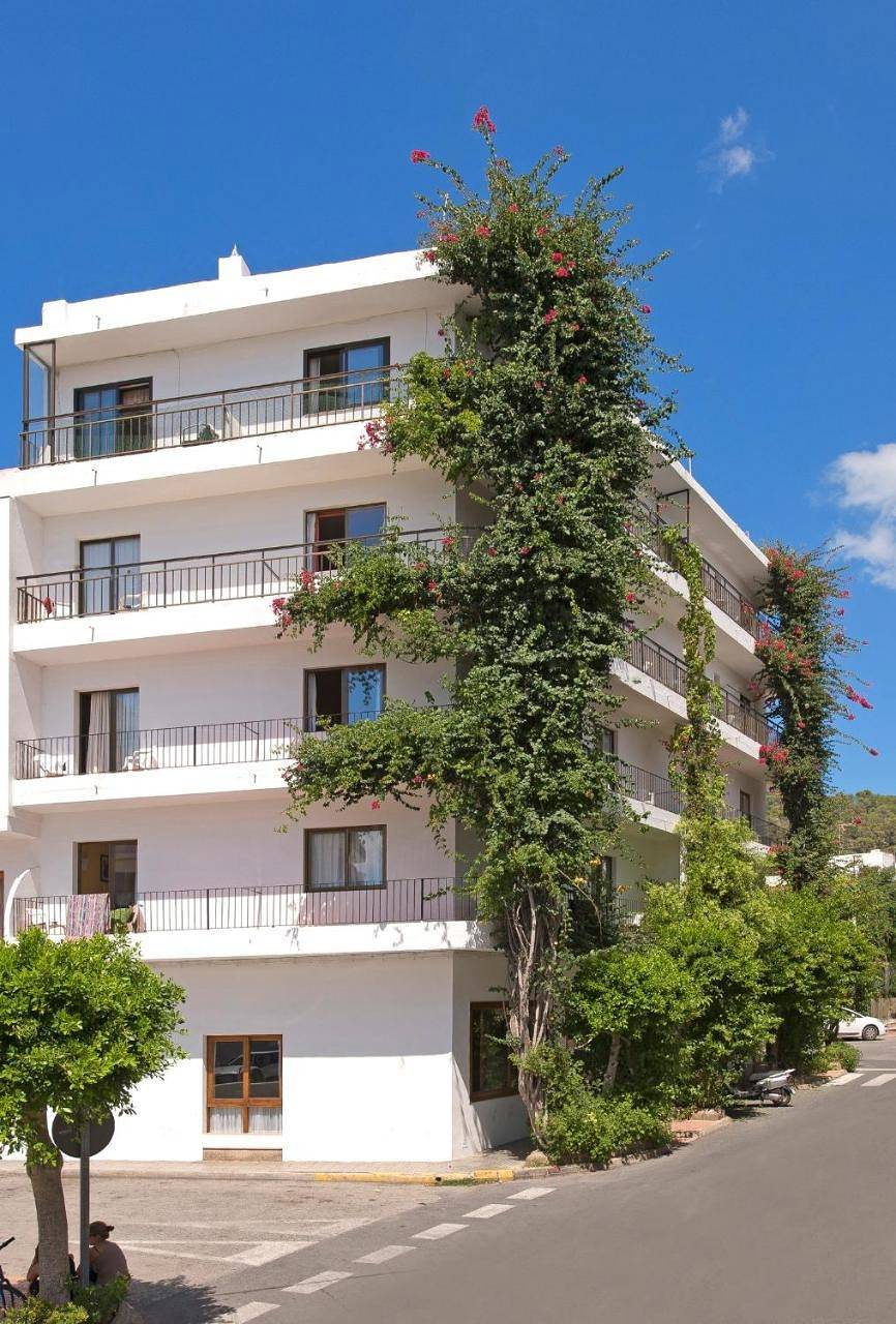 Hostal Manolita in Ocean Beach Ibiza, Sant Antoni de Portmany