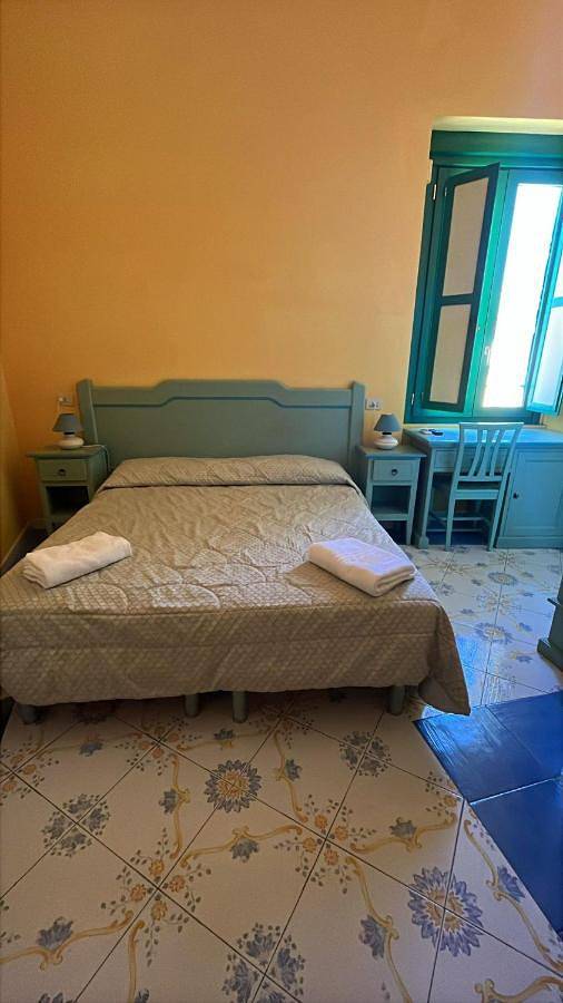 Hôtel pour 2 personnes, avec piscine et jardin à Procida - 2