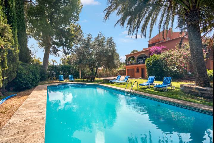 Ferienhaus für 9 Personen, mit Garten in Jávea