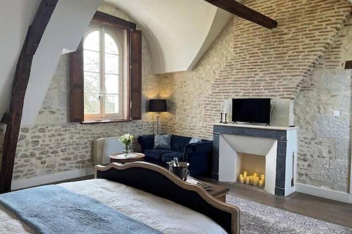 Location de vacances pour 2 personnes à Lureuil - 2