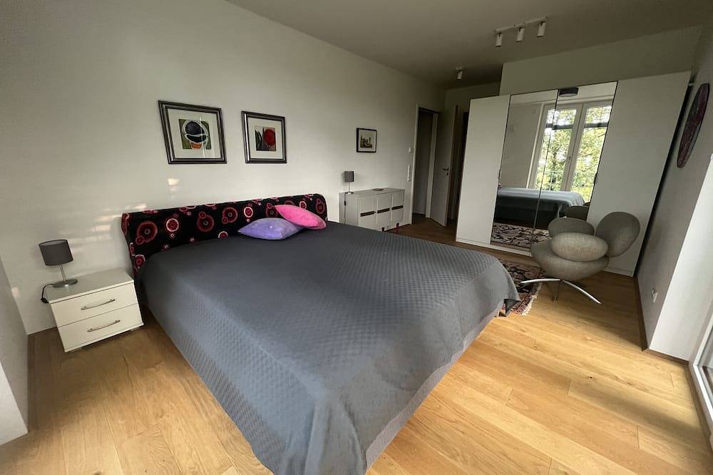 Ganze Wohnung, Luxuswohnung in Villa mit fantastischem Blick in Durlach, Karlsruhe
