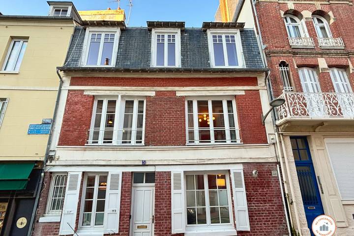 🌺 Les Bains de Trouville - Centre Historique in Trouville-sur-Mer, Région de Lisieux