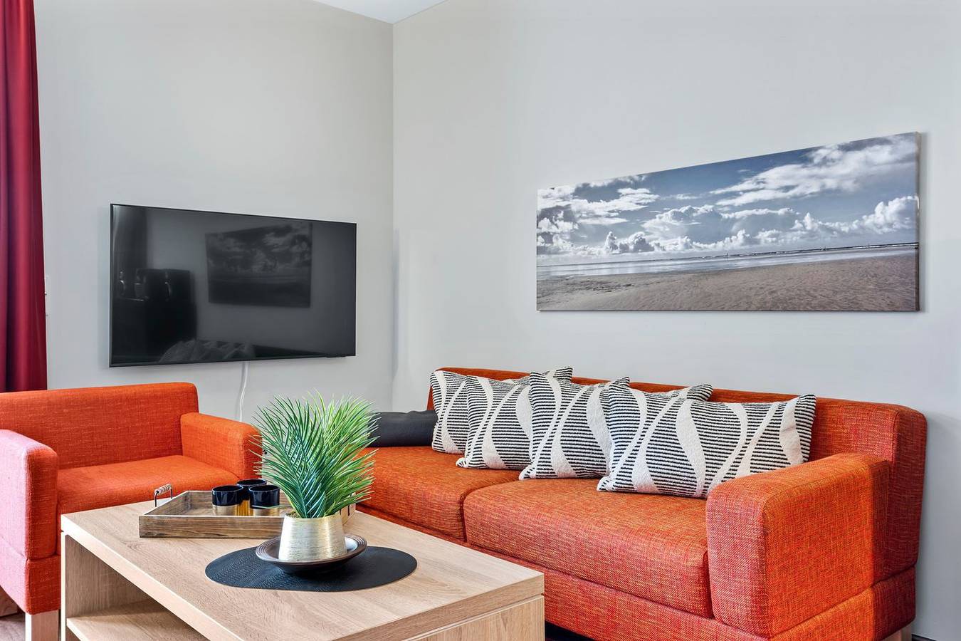 Ganze Wohnung, Strandnahe, familienfreundliche Ferienwohnung mit Sauna, Terrasse und Strandkorb in Wremen, Cuxland