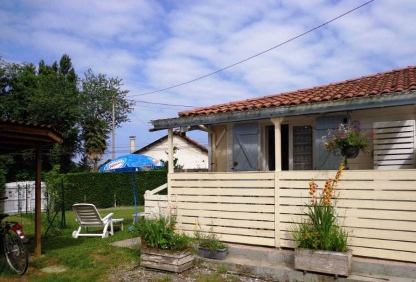 Appartement entier, Appartement lumineux près de Cassen, 30 m², avec parking in Cassen, Région de Dax