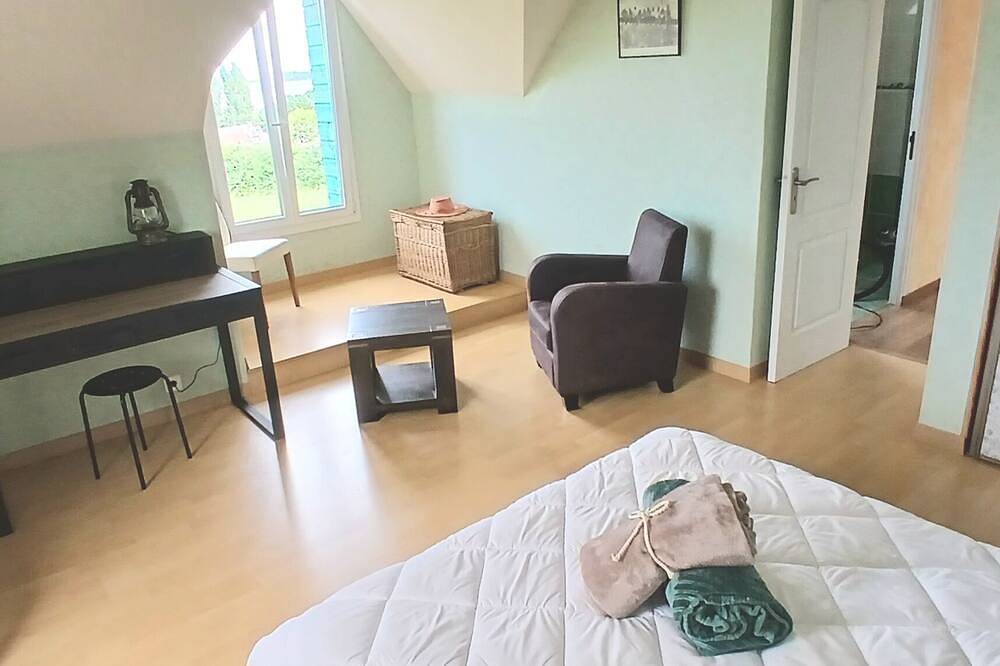 Villa Natura, jacuzzi and panoramic view of the bay and sea. in Sallenelles, Caen und Umgebung