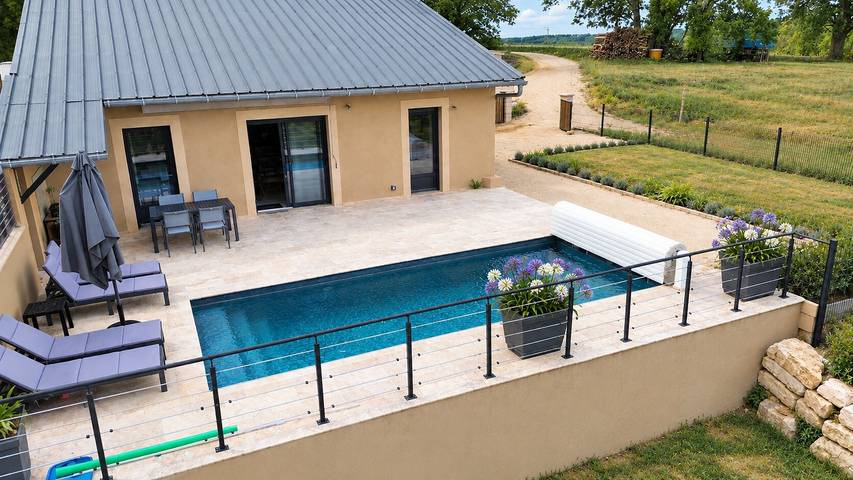 Cottage 'Gîte La Bergerie' con piscina privata, Wi-Fi e aria condizionata in Saint-Geniès, Périgord Noir