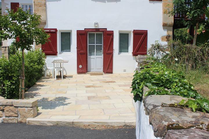 Gîte pour 3 personnes, avec terrasse à Sare - 4