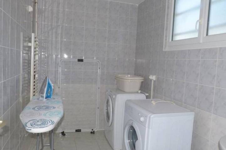Gîte pour 8 personnes, avec piscine
