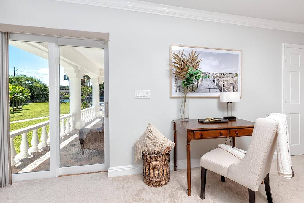 The Belleair Estate - Breathtaking Waterfront Home w/ Heated Pool in Largo, Pinellas County