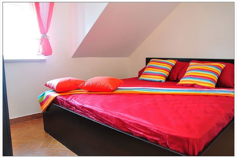 Ganze Wohnung, Romantische Wohnung, umgeben von alten Mauern, zwei Meter vom Meer entfernt in Koločep, Grad Dubrovnik
