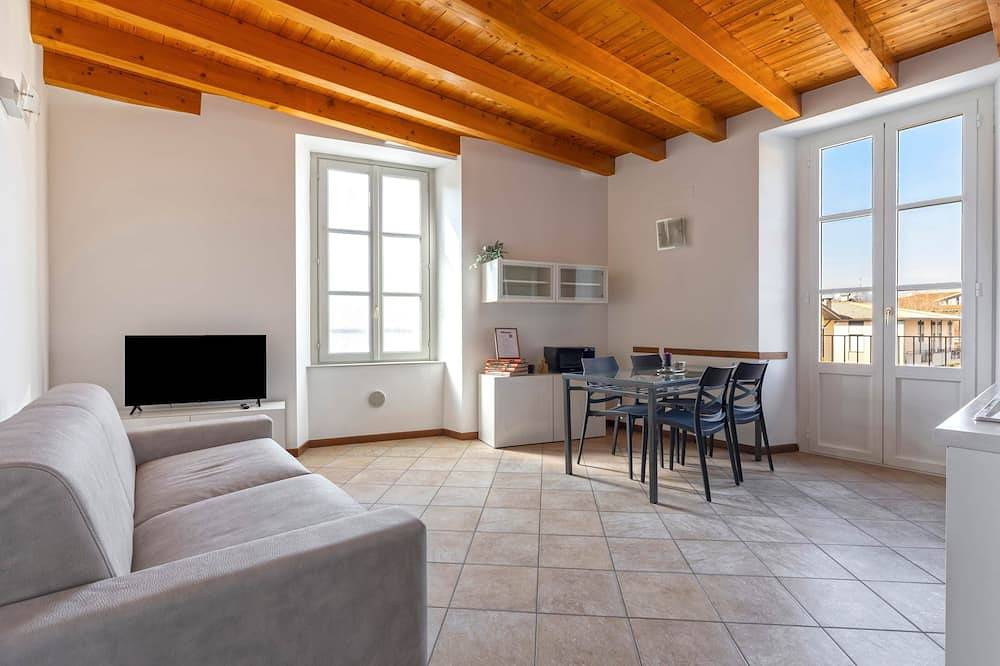 Appartement entier, Bright Near the Park and the upper city gate in Bergame, Province de Bergame