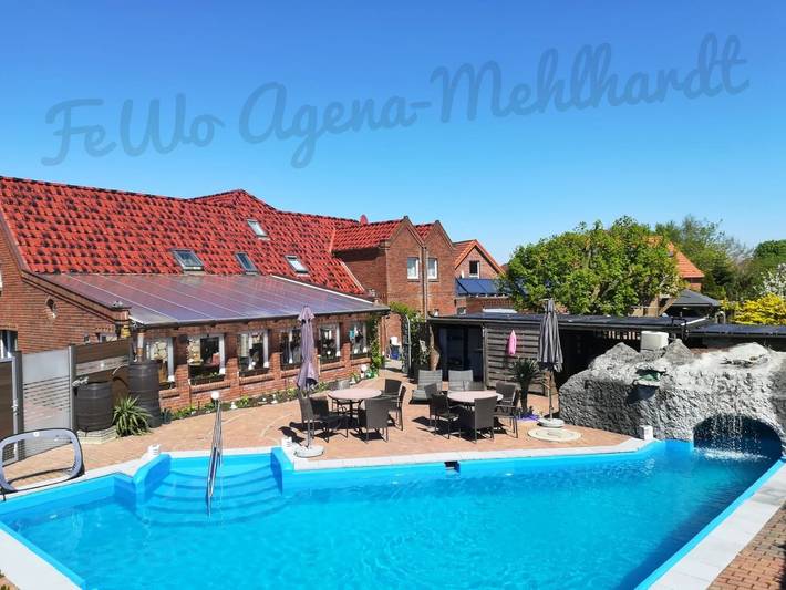 Ferienwohnung für 4 Personen, mit Garten und Pool in Friederikensiel