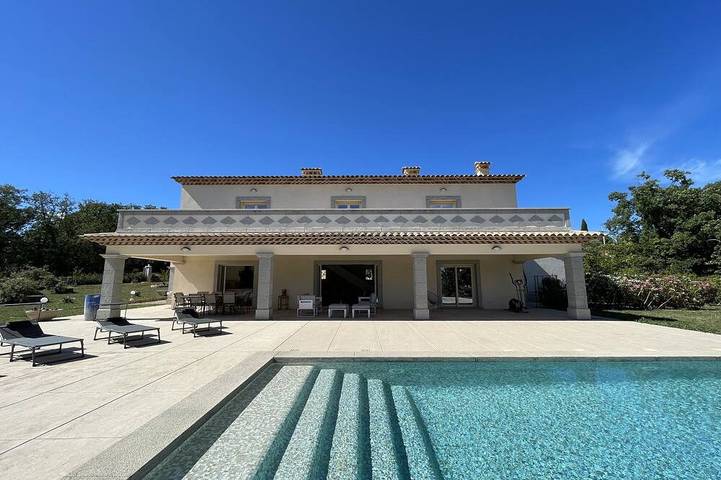 Chalet para 8 personas, con terraza y jardín - 1