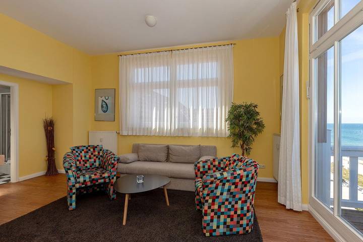 Ferienwohnung für 4 Personen, mit Balkon in Kühlungsborn - 2