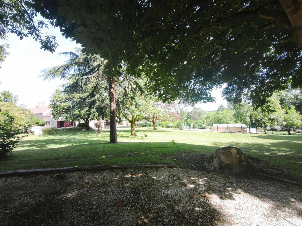Lou Cantou sur Lunain-Piscine & Spa nordique in Paley, Seine-et-Marne