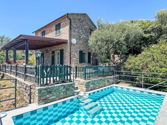 Ferienhaus für 6 Personen, mit Terrasse und Garten