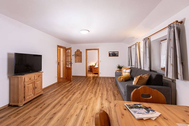 Ferienwohnung für 4 Personen, mit Balkon und Ausblick in Ramsau bei Berchtesgaden - 2