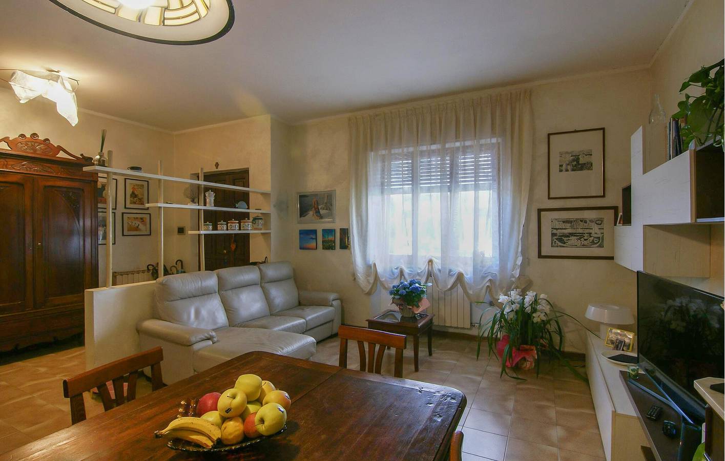 Appartamento intero, Accogliente appartamento con 2 camere da letto: a 1,5 km dalla spiaggia dell'Oasi, con parcheggio e cucina inclusi in Marina di Carrara, Carrara