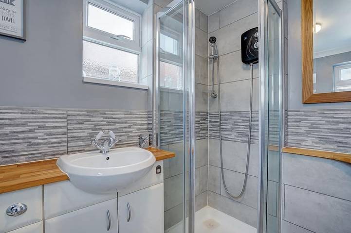 2 Old Chapel Cottages | Cosy Coastal Cottage in Winterton-on-Sea in Great Yarmouth, The Broads