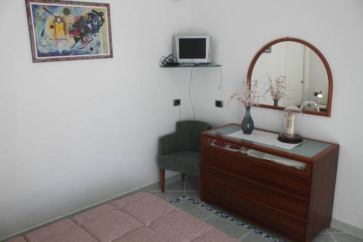 Gîte pour 2 personnes, avec Balcon et Terrasse à Ponza - 4