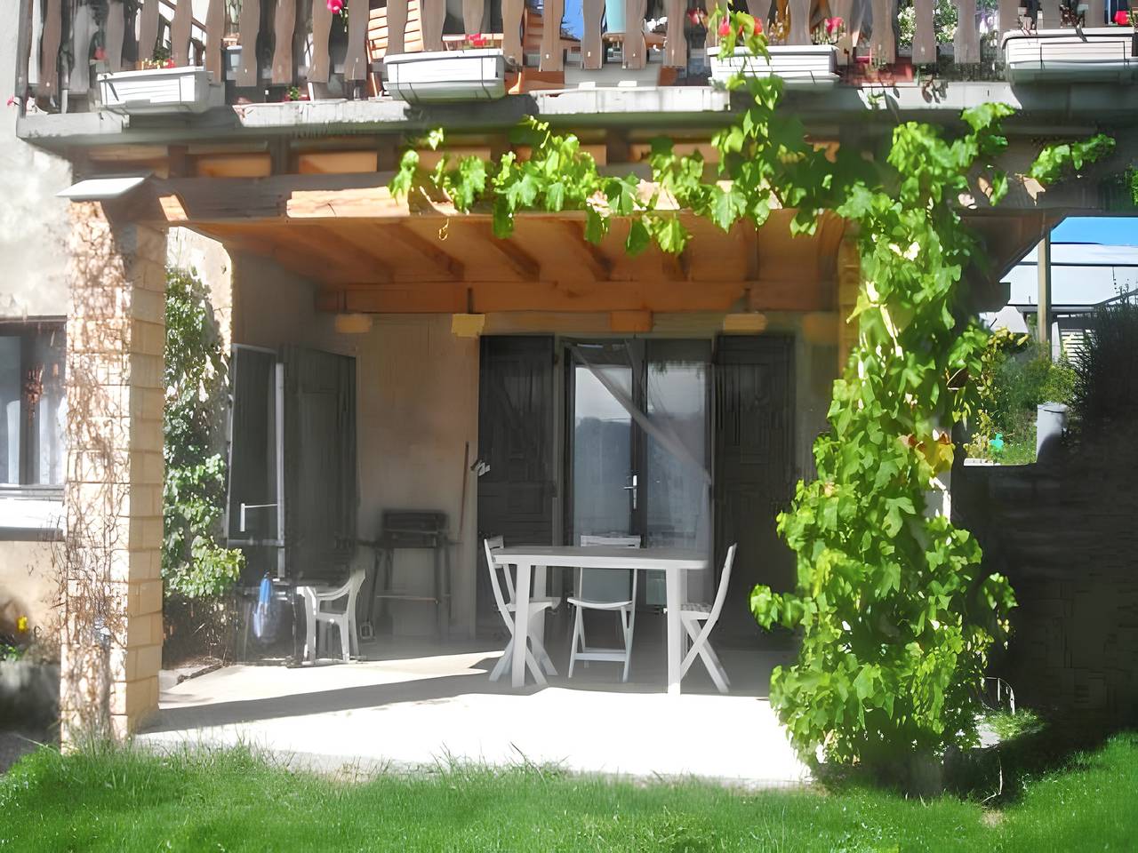 Apartamento entero, Apartamento encantador en Selonnet con piscina compartida y vistas in Selonnet, Alpes de Alta Provenza