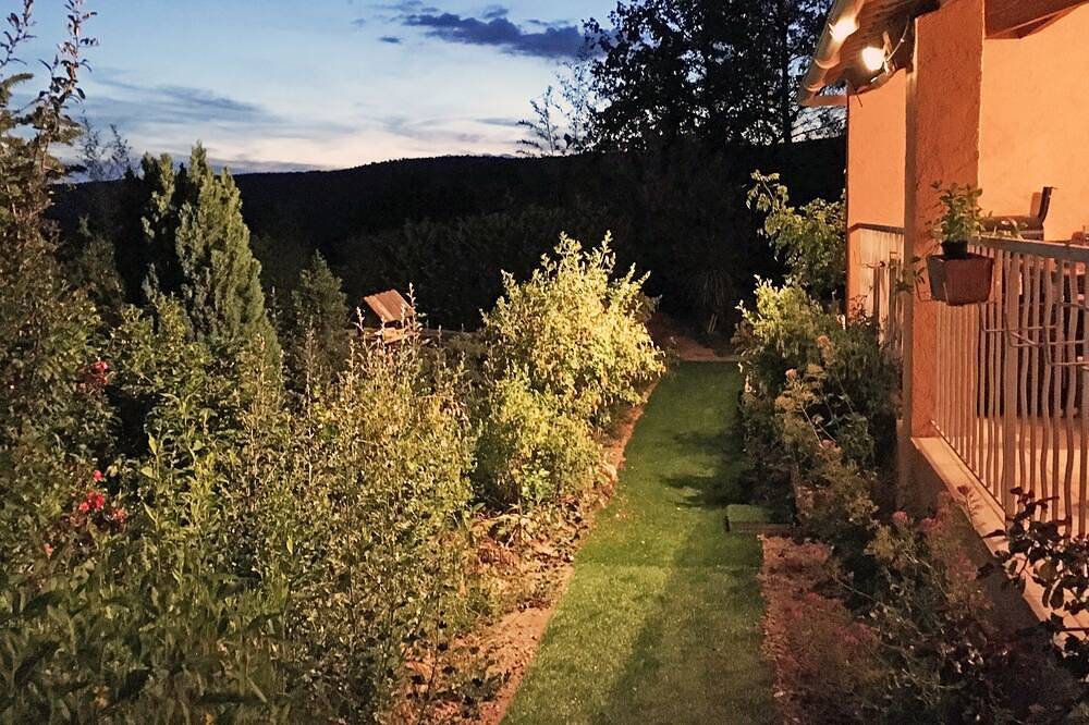 Villa Provence, renovated in 2016, private pool, and large garden in Villecroze, Draguignan region