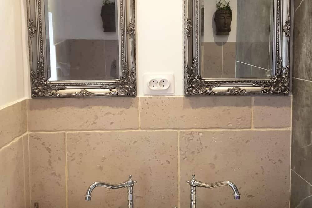 Appartement entier, Apartment 1er cru balnėo in Santenay, Région de Beaune