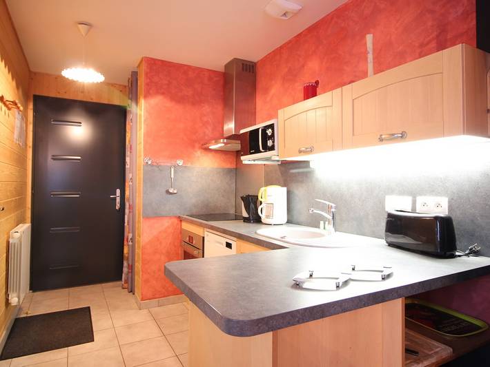 Chalet adosado con terraza, 2 habitaciones, parking privado in Mont-Dore, Parque Natural Regional Volcans d'Auvergne