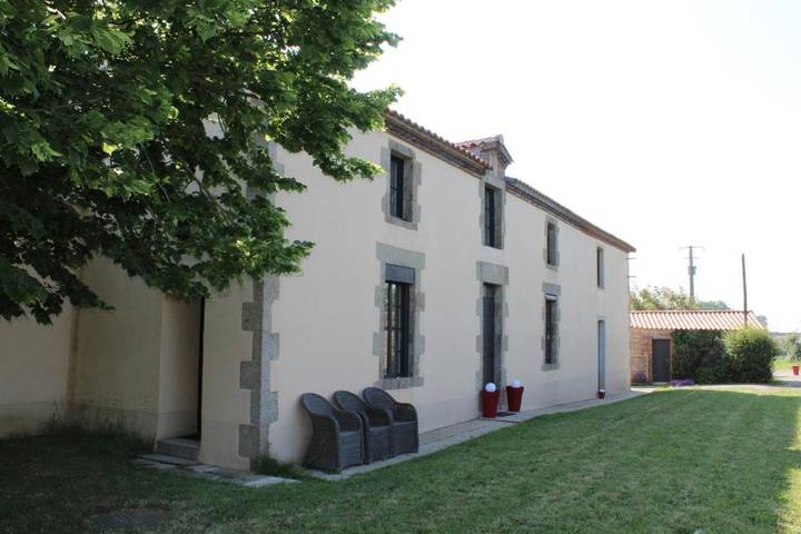 Location de vacances pour 4 personnes, avec jardin et vue à Saint-Malô-du-Bois - 2