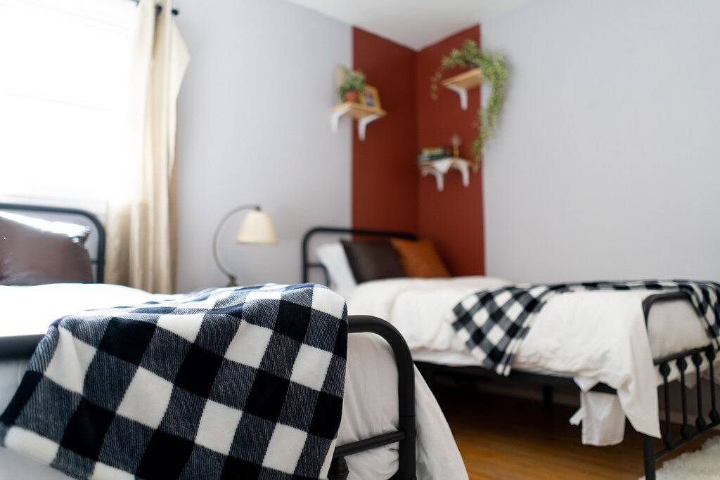 4Br I 5 mins to Fargodome, Games, King, Garage in Fargo, North Dakota