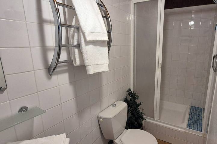 Gîte pour 4 personnes, avec piscine et jardin à Caunes-Minervois - 4