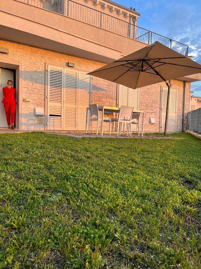 Appartamento per 6 persone, con giardino e panorama, con animali domestici a Camerano
