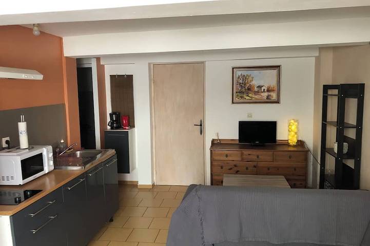 Gîte pour 2 personnes, animaux acceptés dans La Plagette (Etang de Thau)
