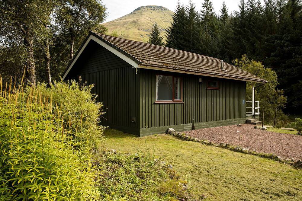 Ganze Wohnung, Schönes 4-Sterne-Chalet mit 2 Schlafzimmern und Bergblick. Eine wahre Hochlandlandschaft rundherum in Stirling und Umgebung