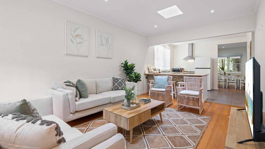 Holiday letting for 9 people in Rosebud