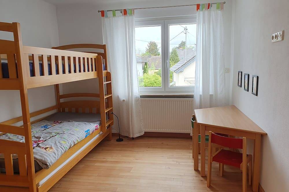 Ganze Wohnung, Fewo mit gr. Dachterrasse Nähe Trier, Eifel, Luxemburg und Moseltal in Newel, Landkreis Trier-Saarburg