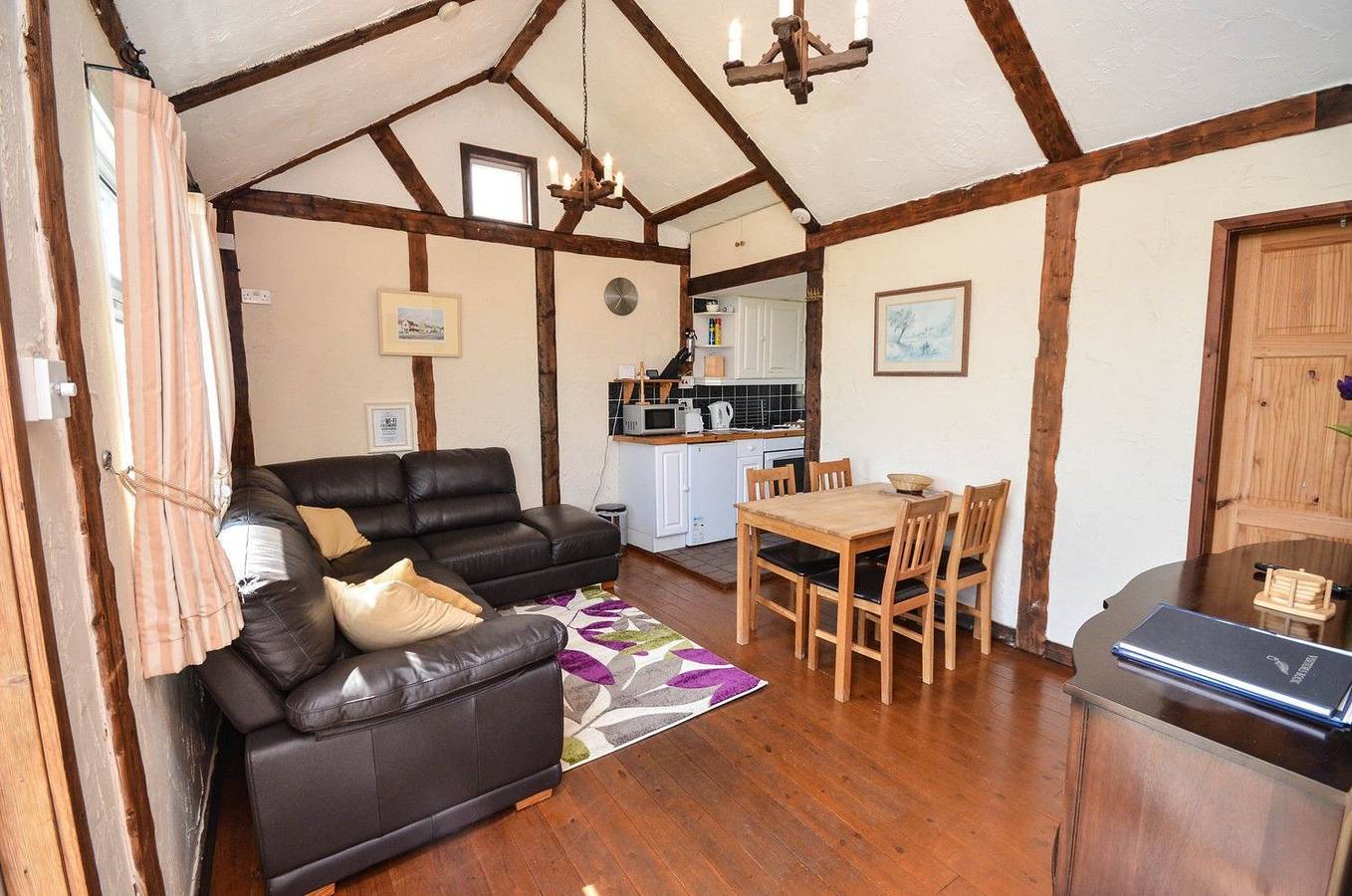 Moon River Cottage in Potter Heigham, The Broads