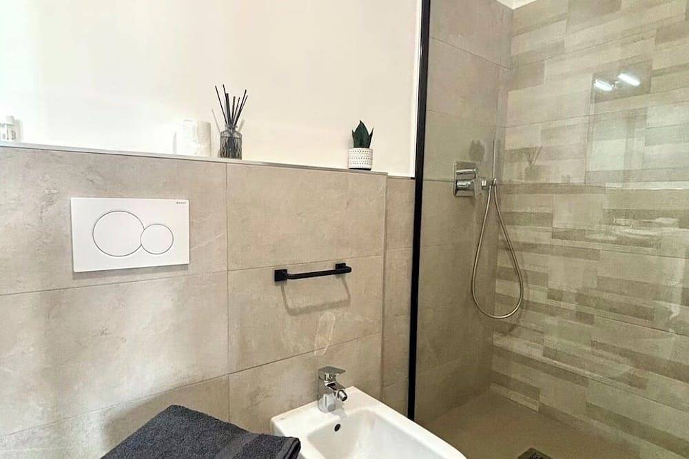Appartement entier, A wonderful apartment in fantastic Borgio with parking in Borgio Verezzi, Riviera di Ponente