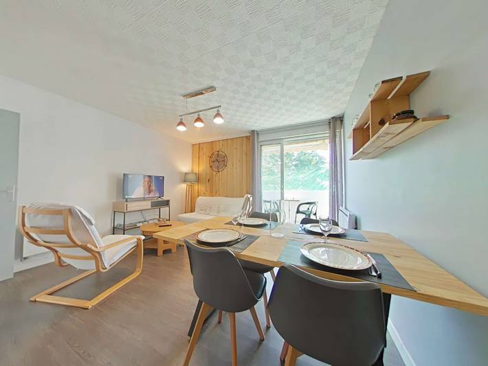 Gîte pour 4 personnes, avec balcon dans Plage des Becs - 2