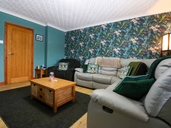 Gîte pour 6 personnes, avec jardin, animaux acceptés à Holyhead - 4